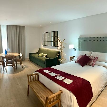 Apartamentos Turisticos La Plaza Chipiona Exteriör bild
