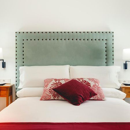 Apartamentos Turisticos La Plaza Chipiona Exteriör bild