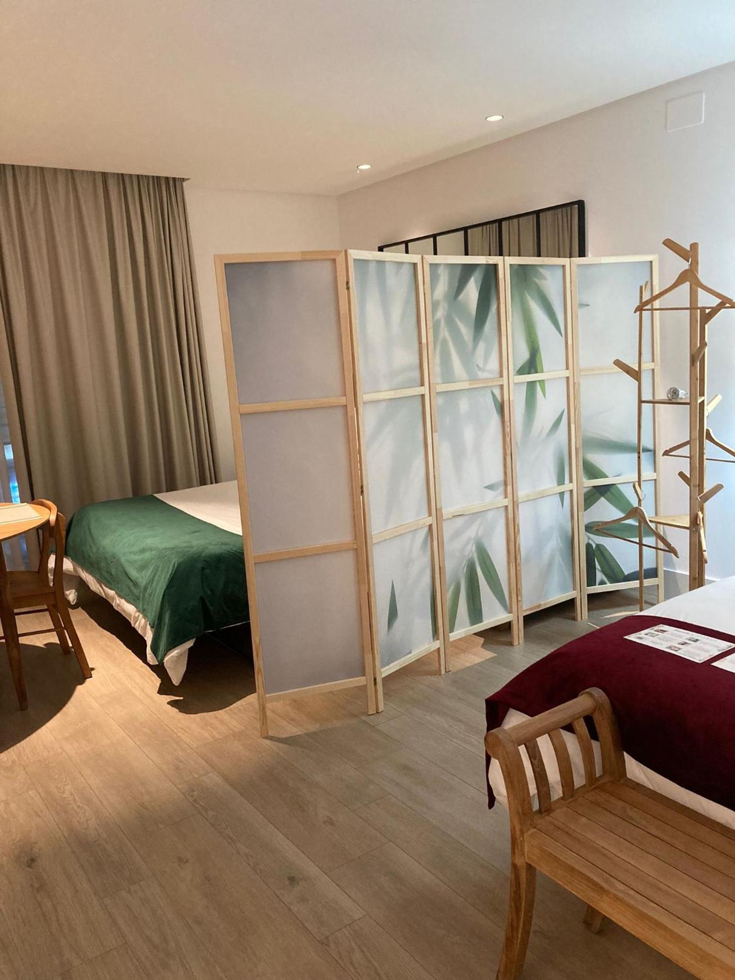 Apartamentos Turisticos La Plaza Chipiona Exteriör bild
