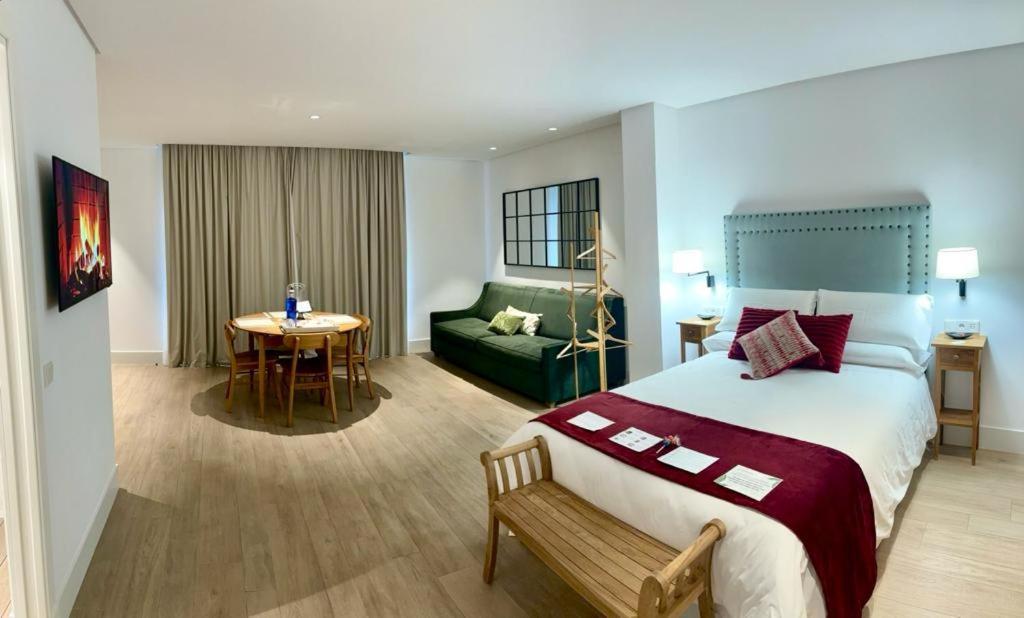 Apartamentos Turisticos La Plaza Chipiona Exteriör bild