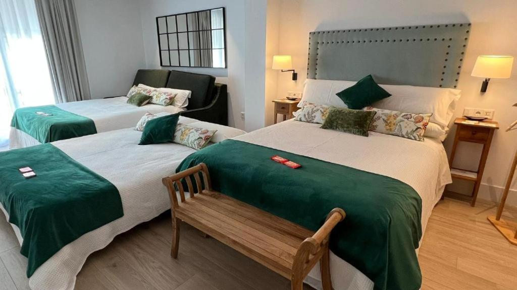 Apartamentos Turisticos La Plaza Chipiona Exteriör bild