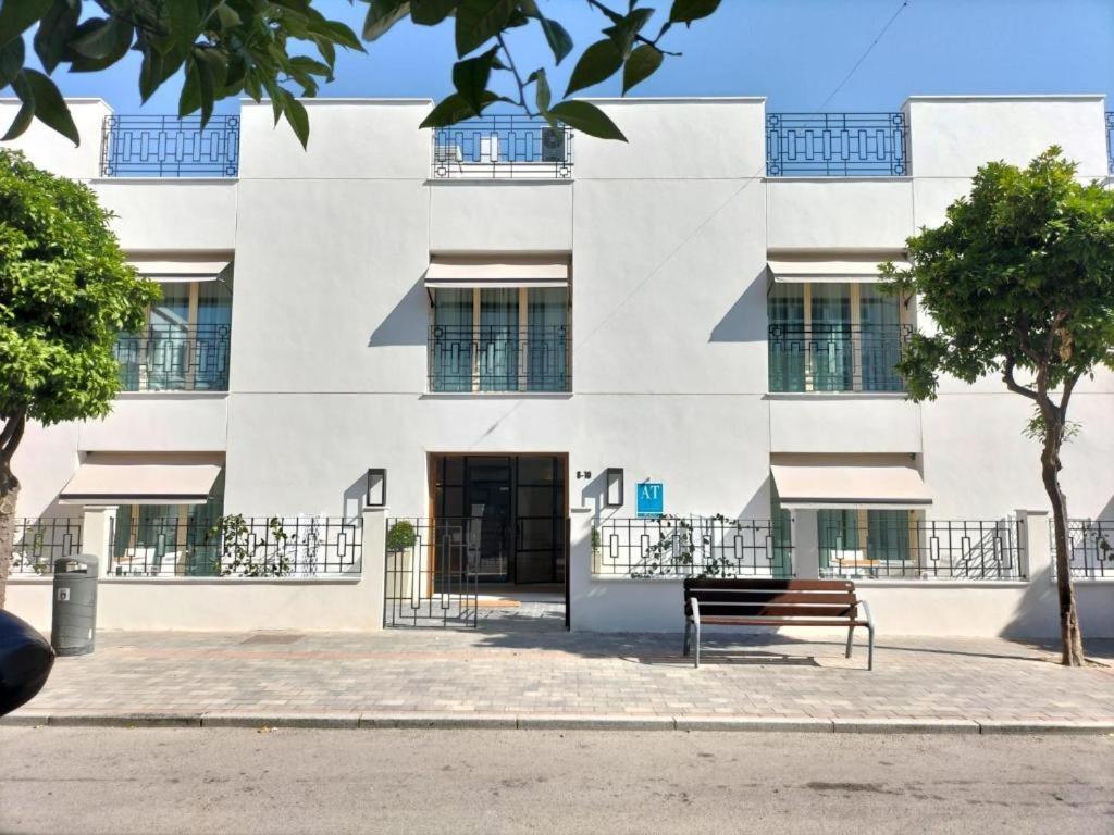 Apartamentos Turisticos La Plaza Chipiona Exteriör bild