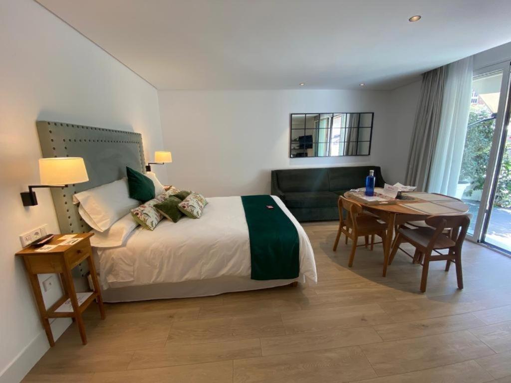 Apartamentos Turisticos La Plaza Chipiona Exteriör bild