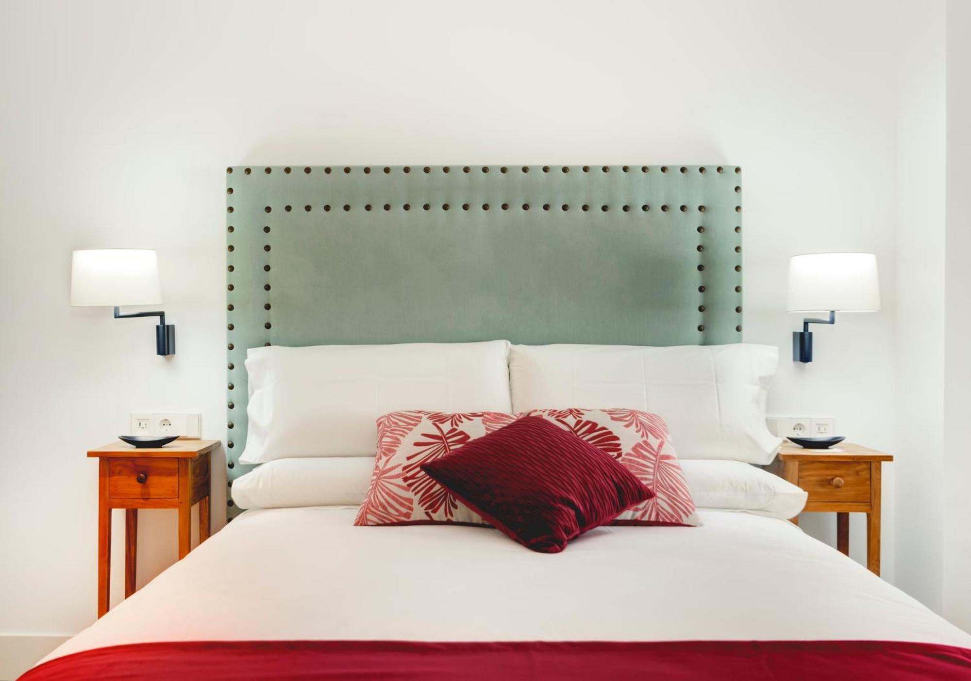 Apartamentos Turisticos La Plaza Chipiona Exteriör bild