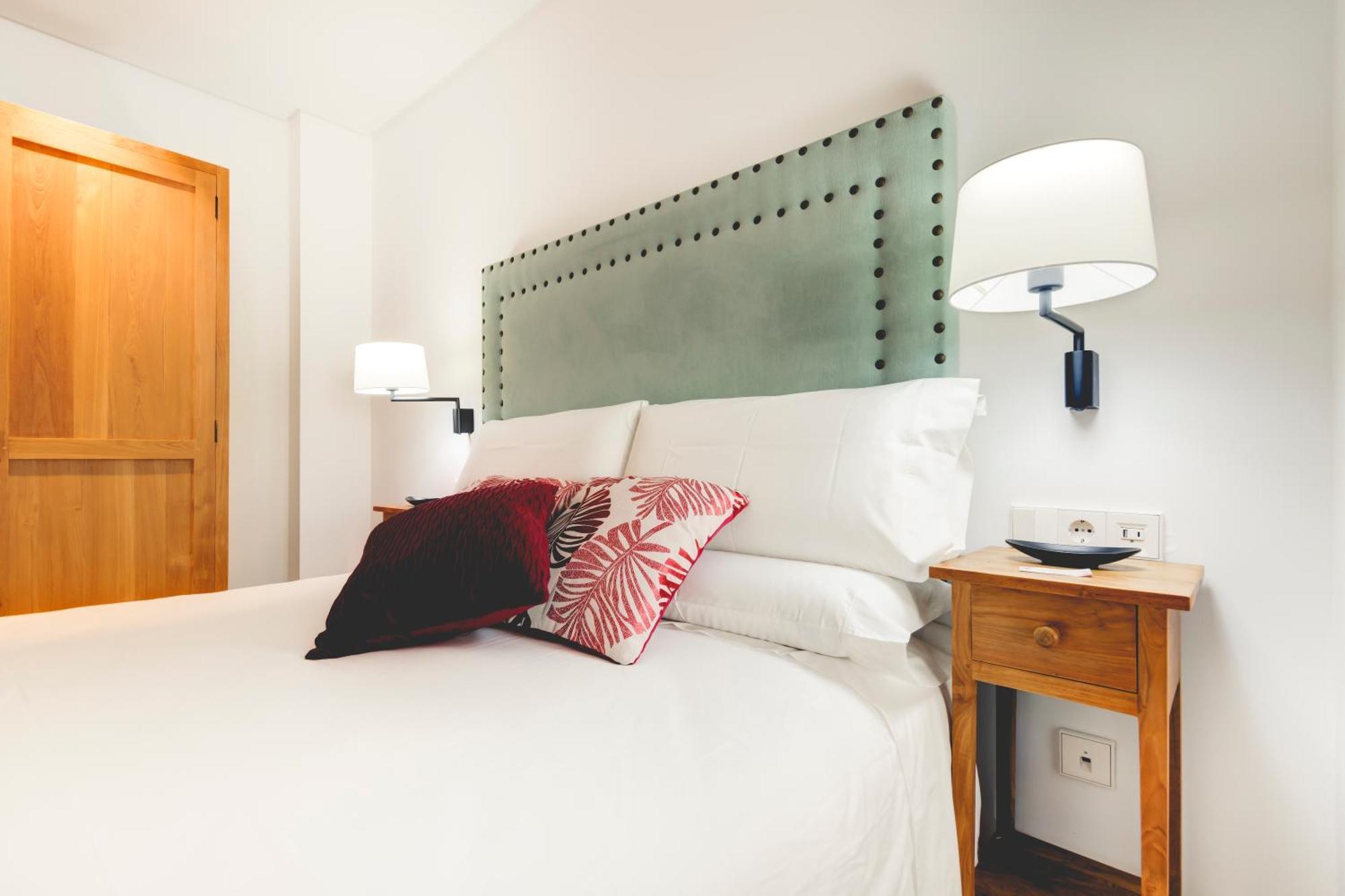 Apartamentos Turisticos La Plaza Chipiona Exteriör bild
